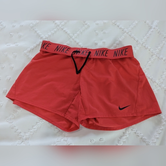 Nike Pants - Never worn Coral Dri-Fit Nike shorts